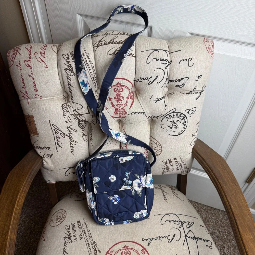 Vera Bradley Performance Twill Mini Hipster Crossbody Bag Quilted Navy Blue